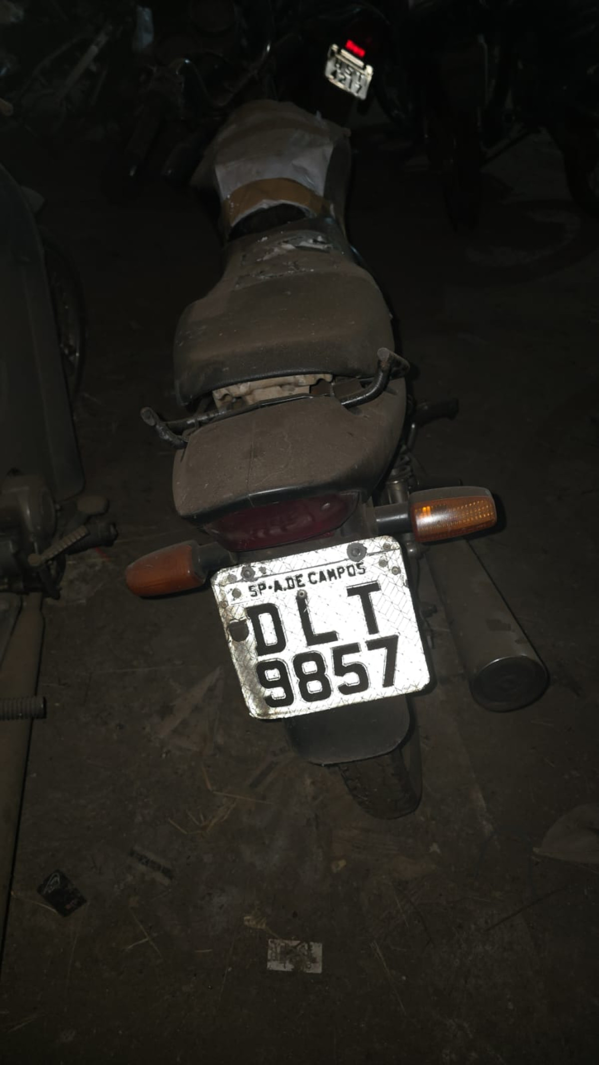 Leilão de Bem Veículo em Cambé/PR - Lance Inicial R$ 91 - Judicial