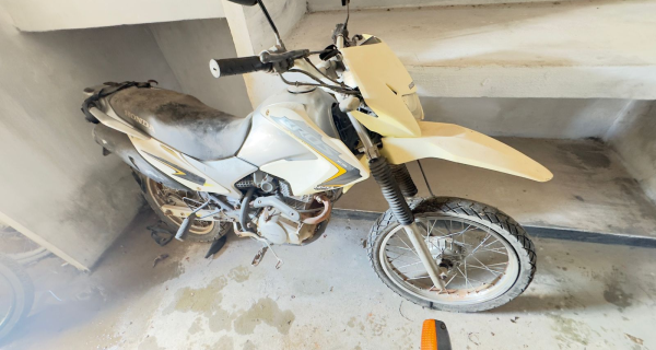 VEÍCULO 2: MOTOCICLETA HONDA/NXR150 BROS ES ANO 2009/2009 PLACA: ARW9E58