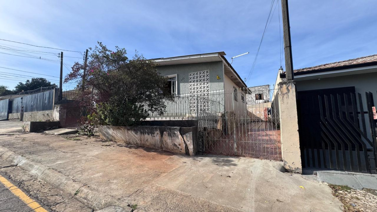 IMÓVEL COM 490M² EM PONTA GROSSA - PR, localizado em Ponta Grossa - PR, bairro Uvaranas