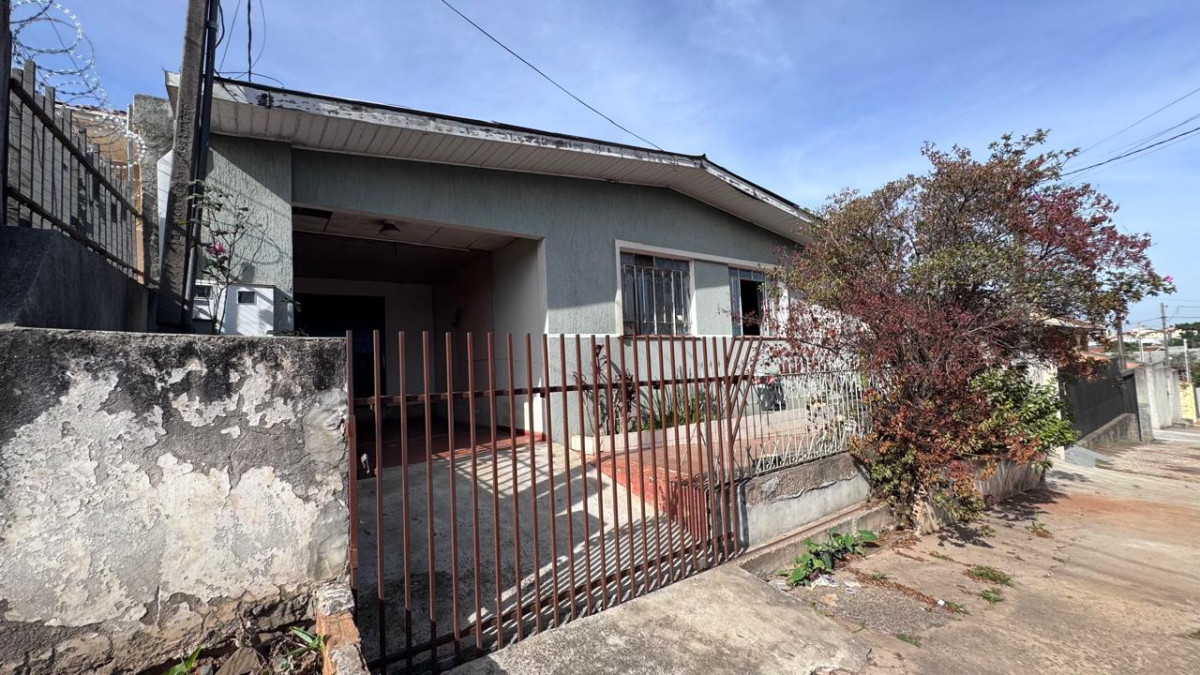 IMÓVEL COM 490M² EM PONTA GROSSA - PR, localizado em Ponta Grossa - PR, bairro Uvaranas