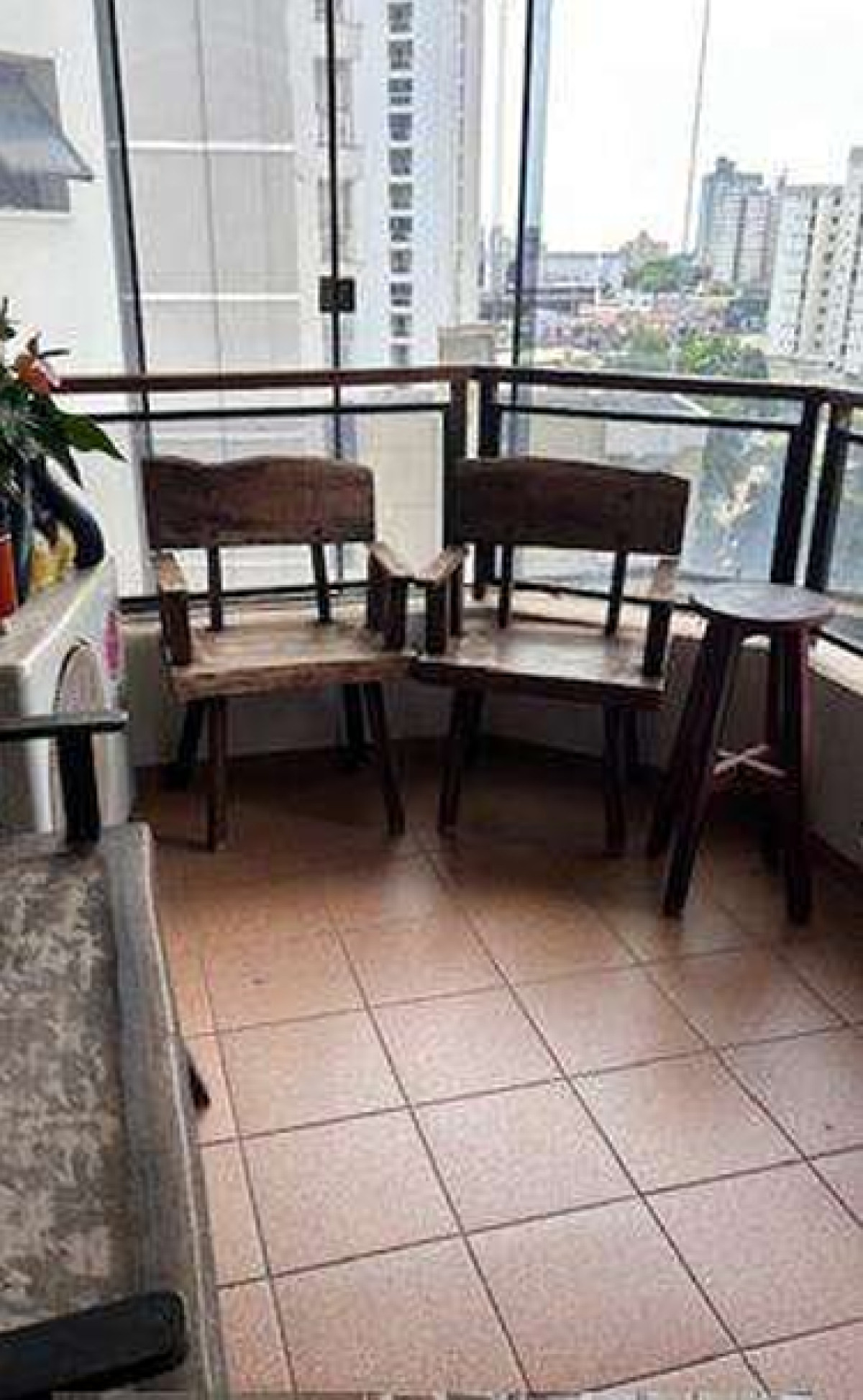 APARTAMENTO N° 904 E BOX N° 98 DO ED. ANTÔNIO POTEIRO, localizado em Goiânia - GO, bairro Pedro Ludovico
