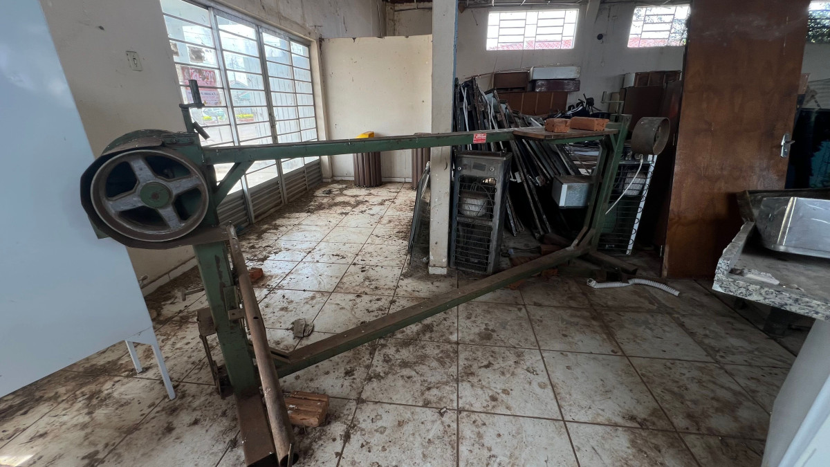 Leilão de Bem Item em Grandes Rios/PR - Lance Inicial R$ 100 - Extrajudicial