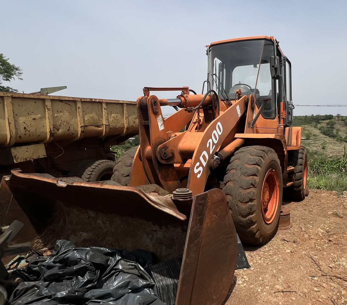 Leilão de Bem Veículo em Grandes Rios/PR - Lance Inicial R$ 12.000 - Extrajudicial