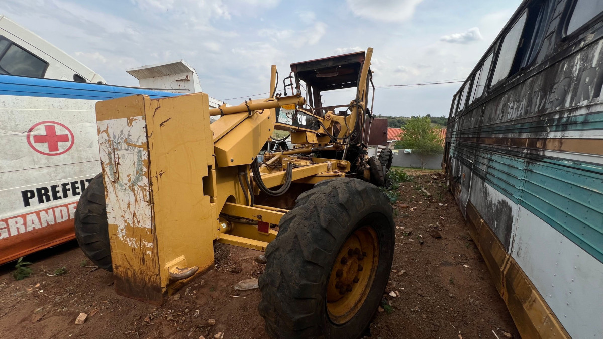 Leilão de Bem Veículo em Grandes Rios/PR - Lance Inicial R$ 20.000 - Extrajudicial