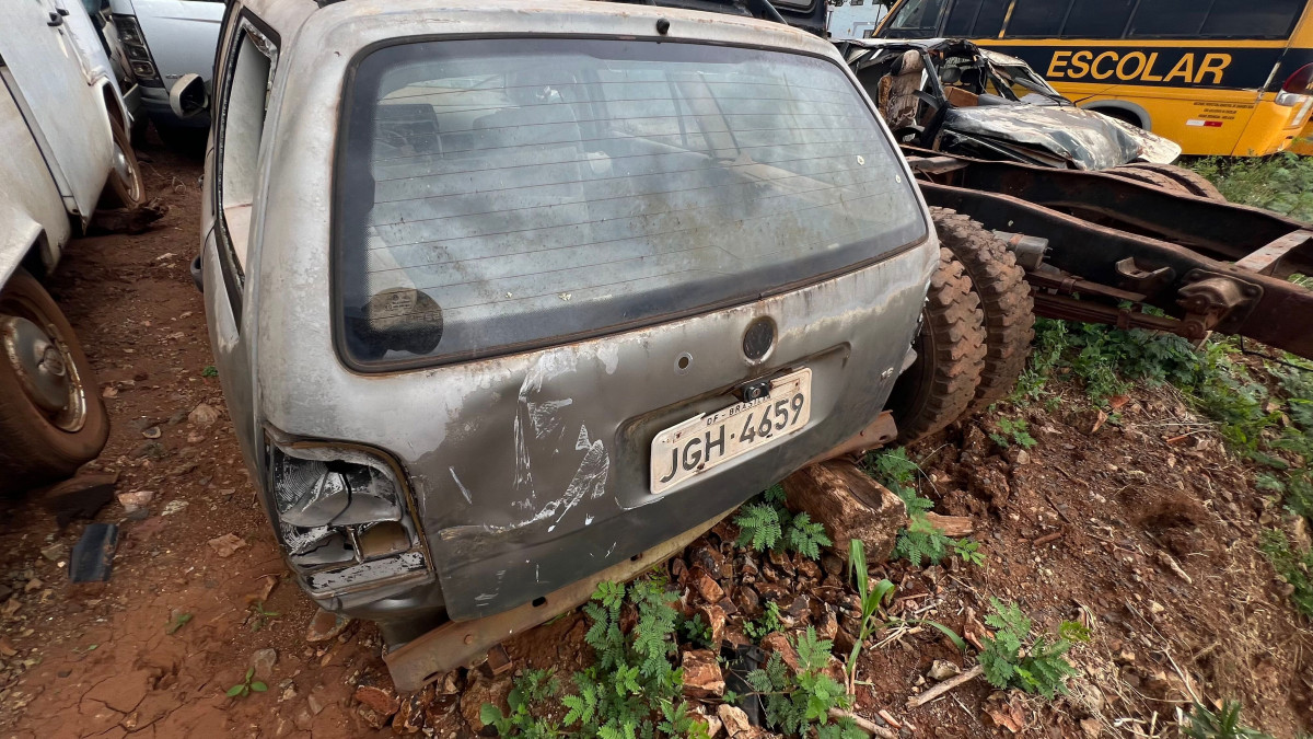Leilão de Bem Veículo em Grandes Rios/PR - Lance Inicial R$ 100 - Extrajudicial