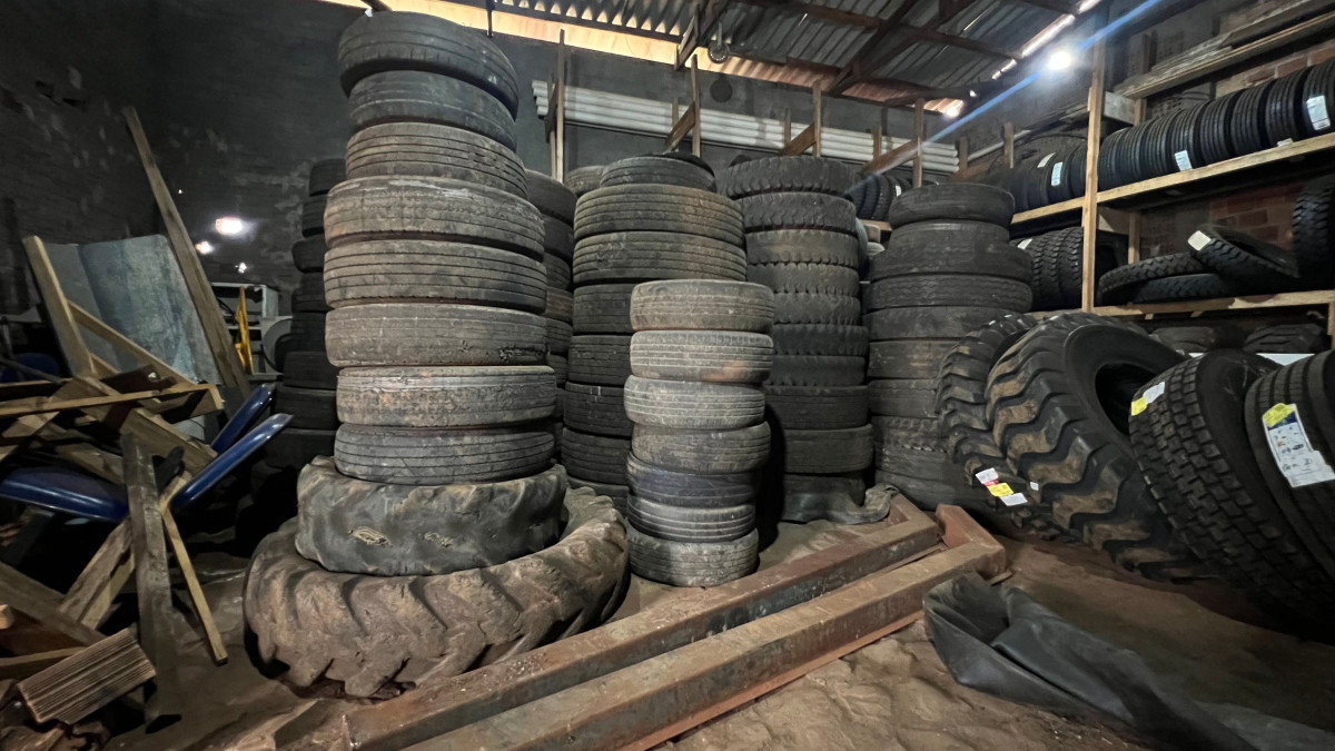 Grandes Rios/PR - PNEUS (MAIS DE 160 UNIDADES) - leilão extrajudicial - Grandes Rios PR - lance mínimo R$ 300
