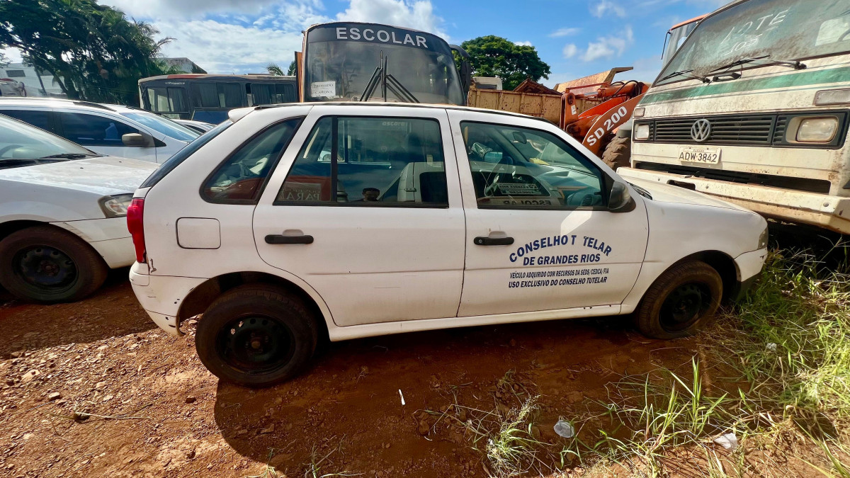 Grandes Rios/PR - VOLKSWAGEN GOL 1.0 GIV - leilão extrajudicial - Grandes Rios PR - lance mínimo R$ 9.000