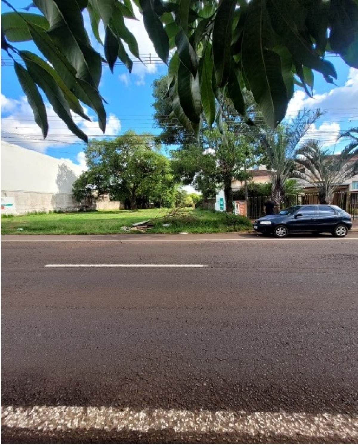 TERRENO NO LOTEAMENTO VILA COQUEIRAL, localizado em Cascavel - PR, bairro Coqueiral