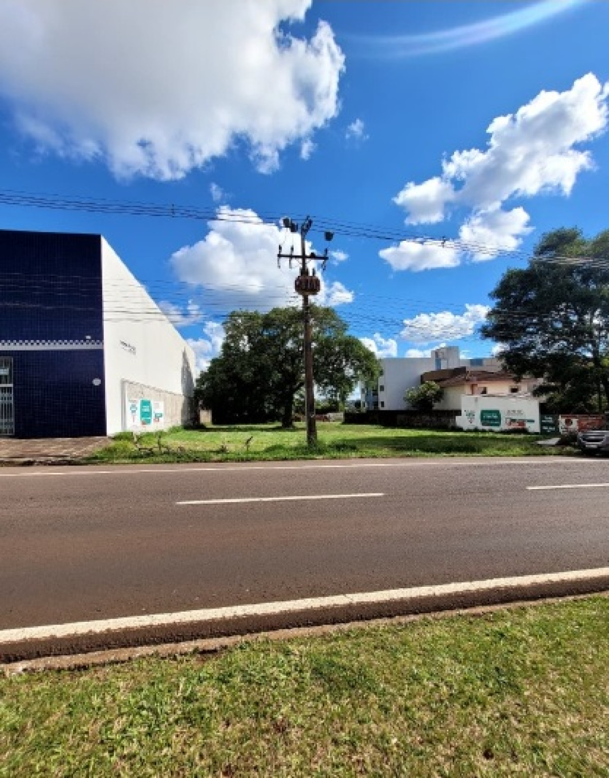 Imagem do imóvel TERRENO NO LOTEAMENTO VILA COQUEIRAL