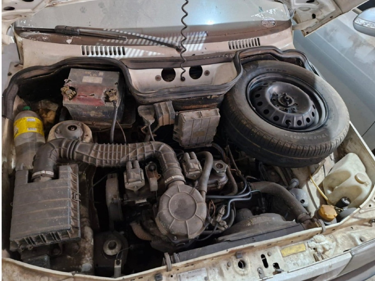 VEÍCULO FIAT/UNO MILLE SMART, ANO DE FABRICAÇÃO/MODELO: 2001/2001 — foto 6 de 10