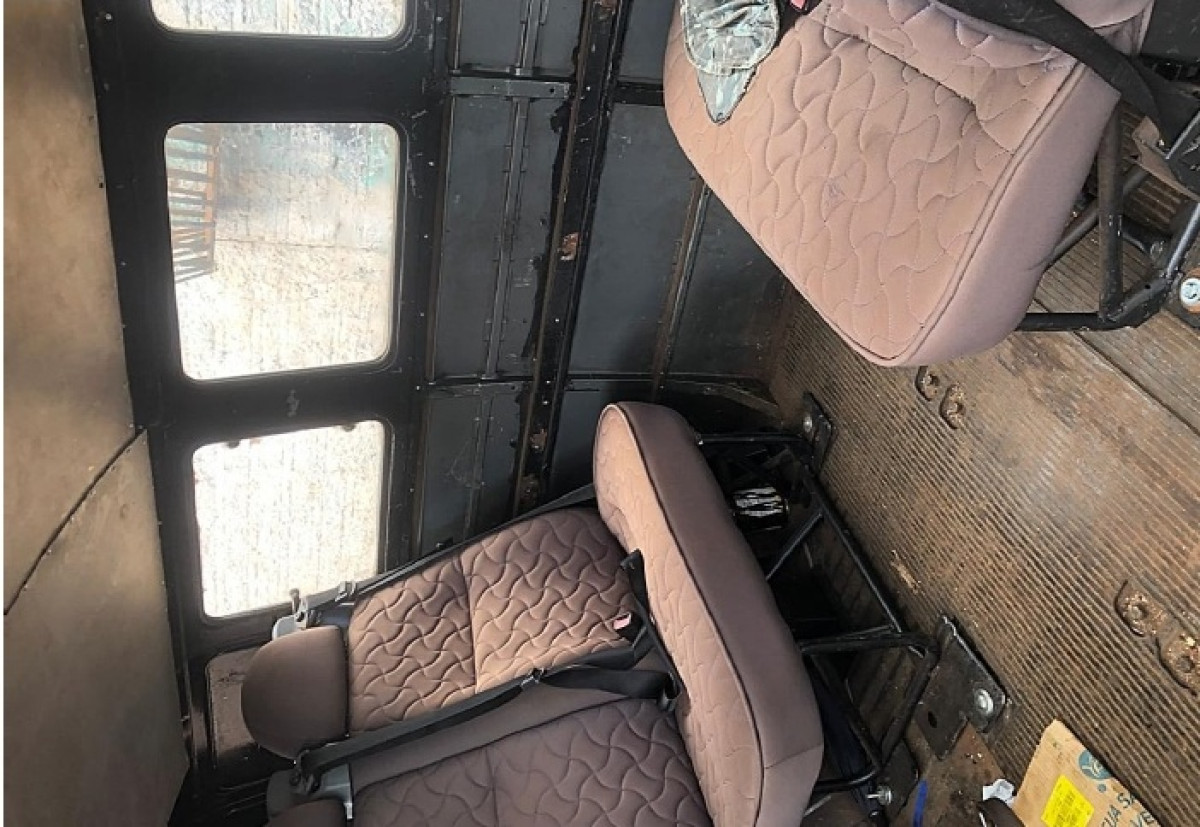 VEÍCULO VW/KOMBI, ANO DE FABRICAÇÃO/MODELO: 1993/1993 — foto 10 de 15