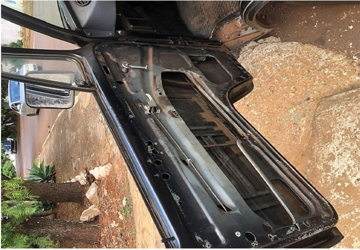 VEÍCULO VW/KOMBI, ANO DE FABRICAÇÃO/MODELO: 1993/1993 — foto 12 de 15