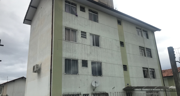 Apartamento em leilão em CURITIBA