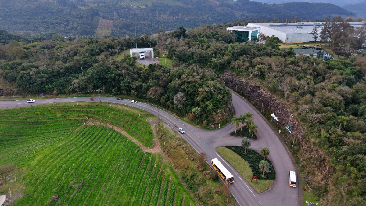 Lote 1 - IMÓVEL RURAL COM ÁREA DE 103.975M² LOCALIZADO EM MONTE BELO DO SUL, localizado em Monte Belo Do Sul - RS