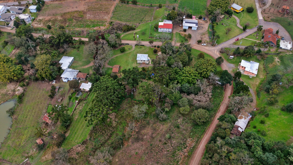 Lote 2 - IMÓVEL RURAL COM ÁREA DE 115.182,50M² LOCALIZADA EM BENTO GONÇALVES, localizado em Bento Gonçalves - RS