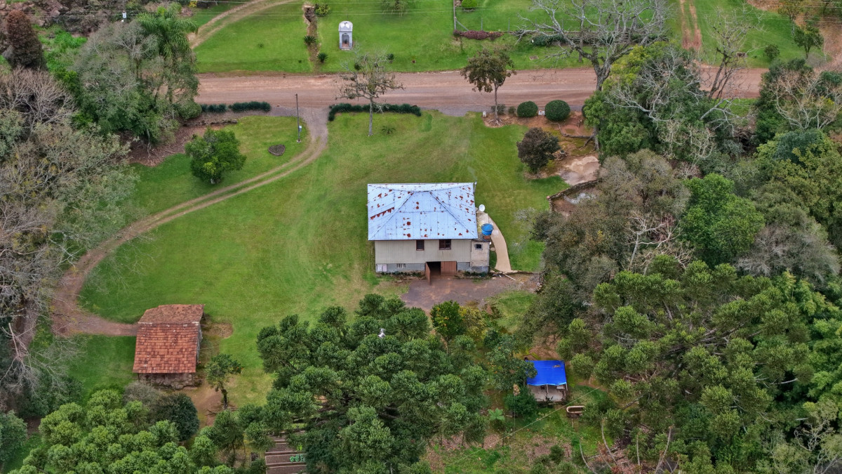 Lote 2 - IMÓVEL RURAL COM ÁREA DE 115.182,50M² LOCALIZADA EM BENTO GONÇALVES, localizado em Bento Gonçalves - RS
