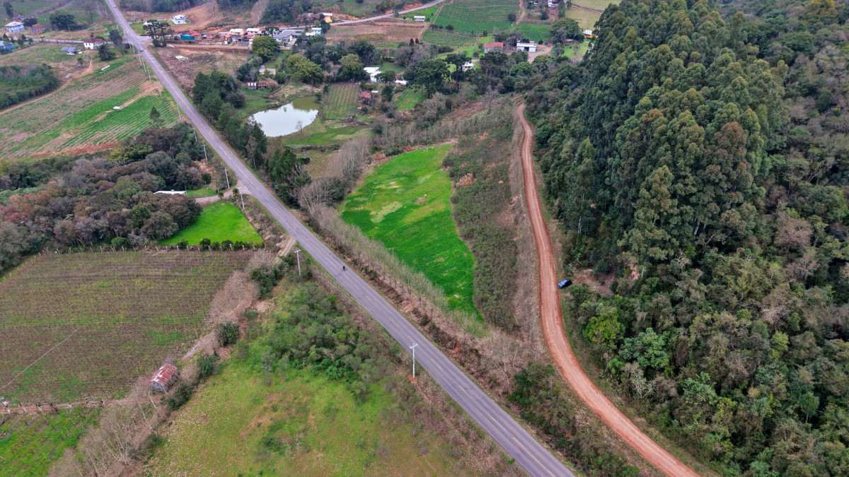 Lote 2 - IMÓVEL RURAL COM ÁREA DE 115.182,50M² LOCALIZADA EM BENTO GONÇALVES, localizado em Bento Gonçalves - RS