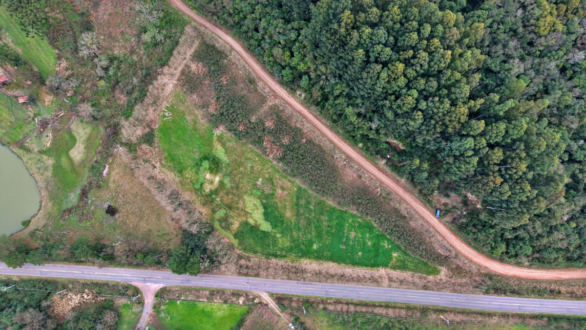 Lote 2 - IMÓVEL RURAL COM ÁREA DE 115.182,50M² LOCALIZADA EM BENTO GONÇALVES, localizado em Bento Gonçalves - RS