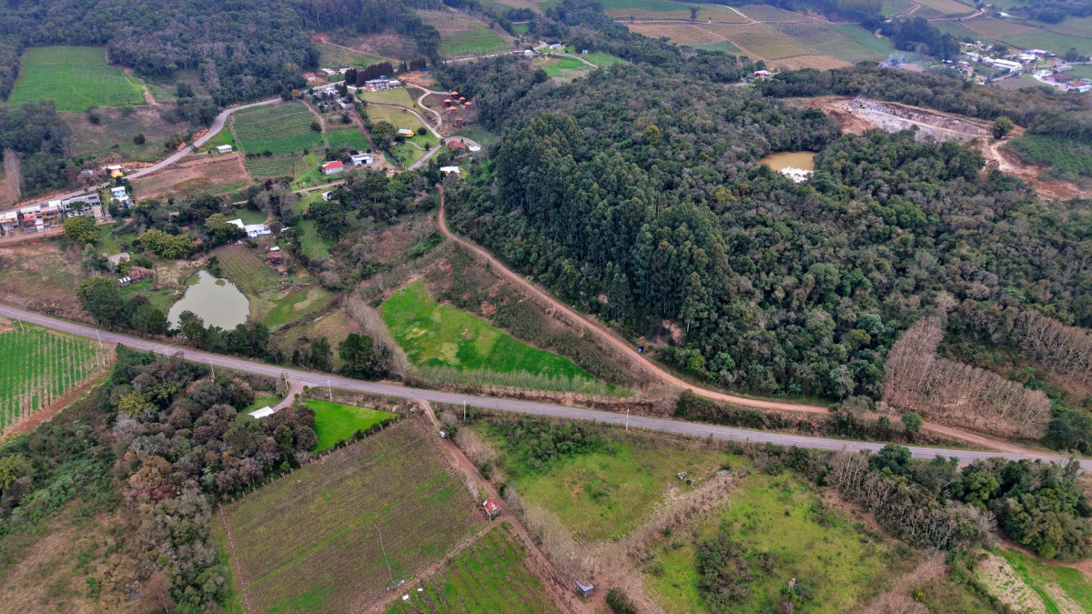 Lote 2 - IMÓVEL RURAL COM ÁREA DE 115.182,50M² LOCALIZADA EM BENTO GONÇALVES, localizado em Bento Gonçalves - RS