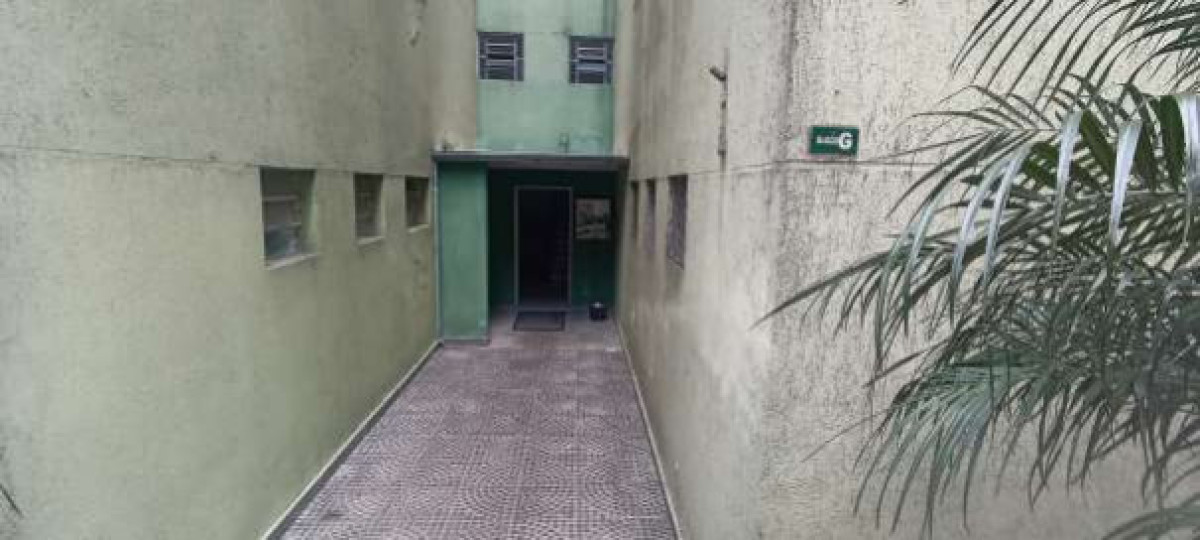 Lote 1 - DIREITOS SOBRE O APARTAMENTO NO CONDOMÍNIO CONJUNTO RESIDENCIAL PAEQUERÊ I, NOVO MUNDO, localizado em Curitiba - PR, bairro Novo Mundo
