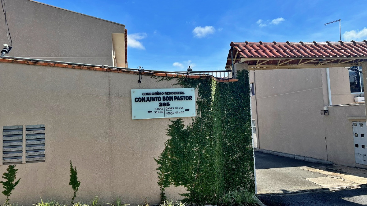 Lote 1 - NUA PROPRIEDADE DO SOBRADO NO CONDOMÍNIO RESIDENCIAL BOM PASTOR, ALTO BOQUEIRÃO, localizado em Curitiba - PR, bairro Alto Boqueirão