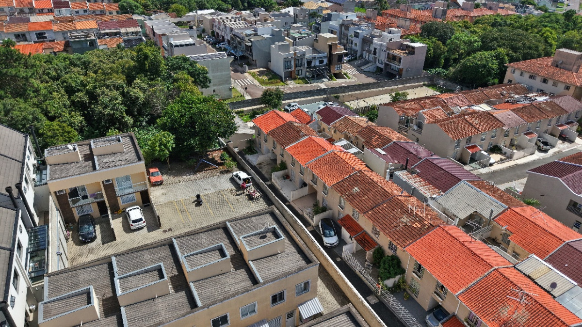 Lote 1 - NUA PROPRIEDADE DO SOBRADO NO CONDOMÍNIO RESIDENCIAL BOM PASTOR, ALTO BOQUEIRÃO, localizado em Curitiba - PR, bairro Alto Boqueirão