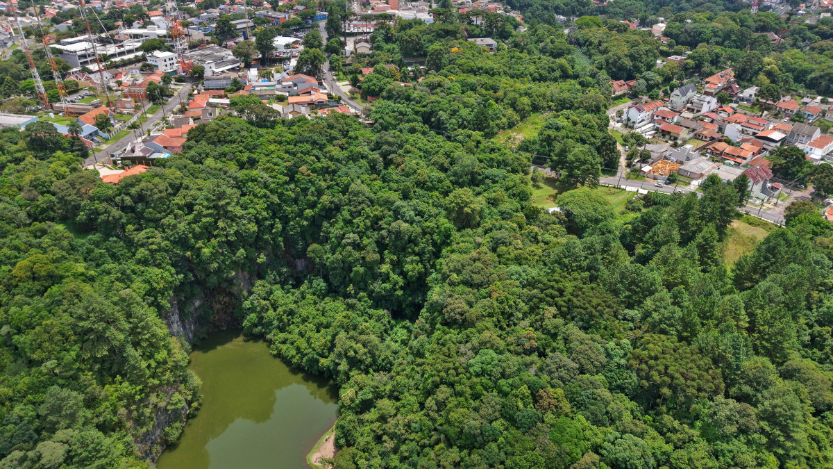 Lote 1 - TERRENO NA RUA PRIMEIRO MINISTRO BROCHADO DA ROCHA, PILARZINHO, localizado em Curitiba - PR, bairro Pilarzinho