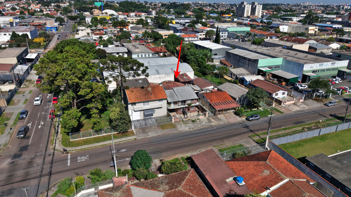 Lote 1 - IMÓVEL NA RUA CARLOS DE LAET, BOQUEIRÃO, localizado em Curitiba - PR, bairro Boqueirão