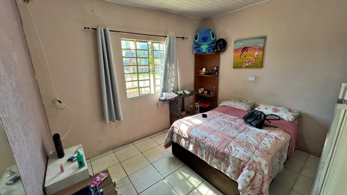 Lote 1 - IMÓVEL NA RUA CARLOS DE LAET, BOQUEIRÃO, localizado em Curitiba - PR, bairro Boqueirão