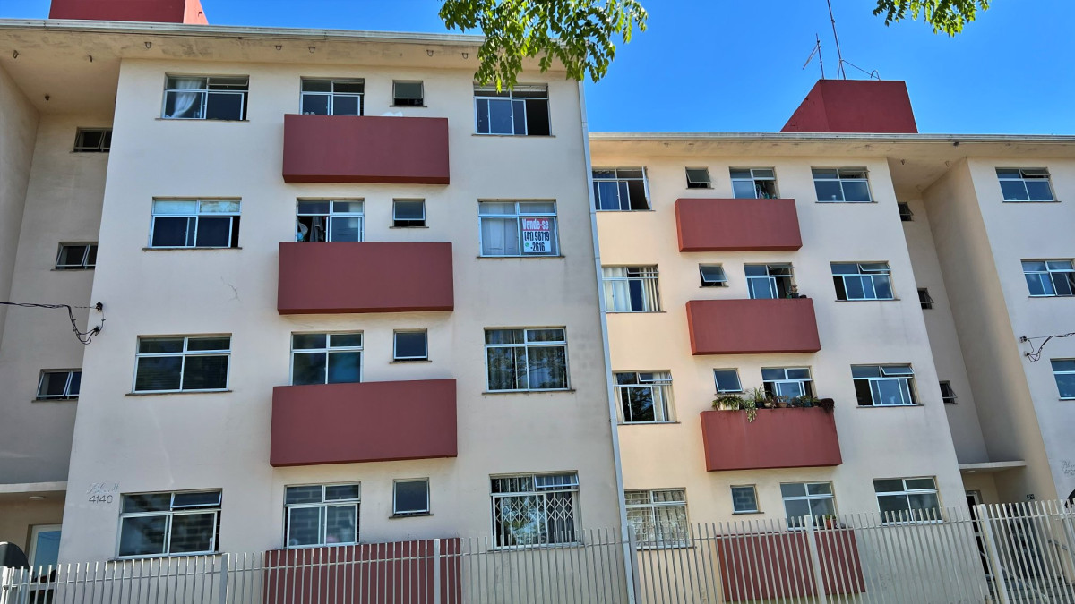 Lote 1 - APARTAMENTO NO CONDOMÍNIO CONJUNTO RESIDENCIAL AVENIDA DA REPÚBLICA I, PAROLIN, localizado em Curitiba - PR