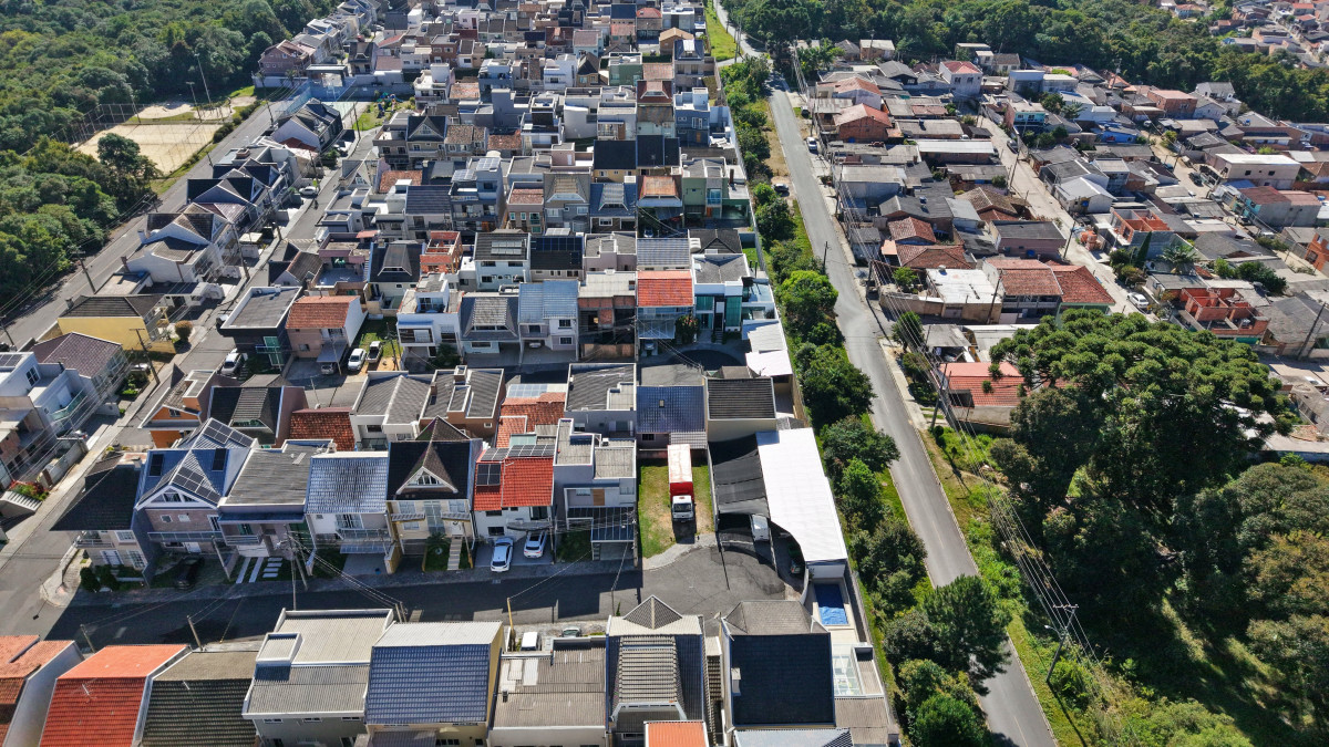 Lote 1 - RESIDÊNCIA NO CONDOMÍNIO GARIBALDI DAS ARAUCÁRIAS, CACHOEIRA, localizado em Curitiba - PR, bairro Cachoeira