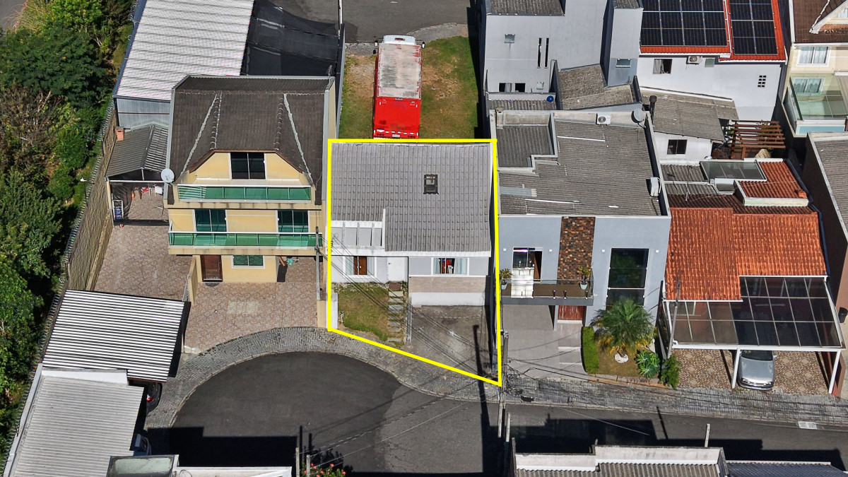 Lote 1 - RESIDÊNCIA NO CONDOMÍNIO GARIBALDI DAS ARAUCÁRIAS, CACHOEIRA, localizado em Curitiba - PR, bairro Cachoeira