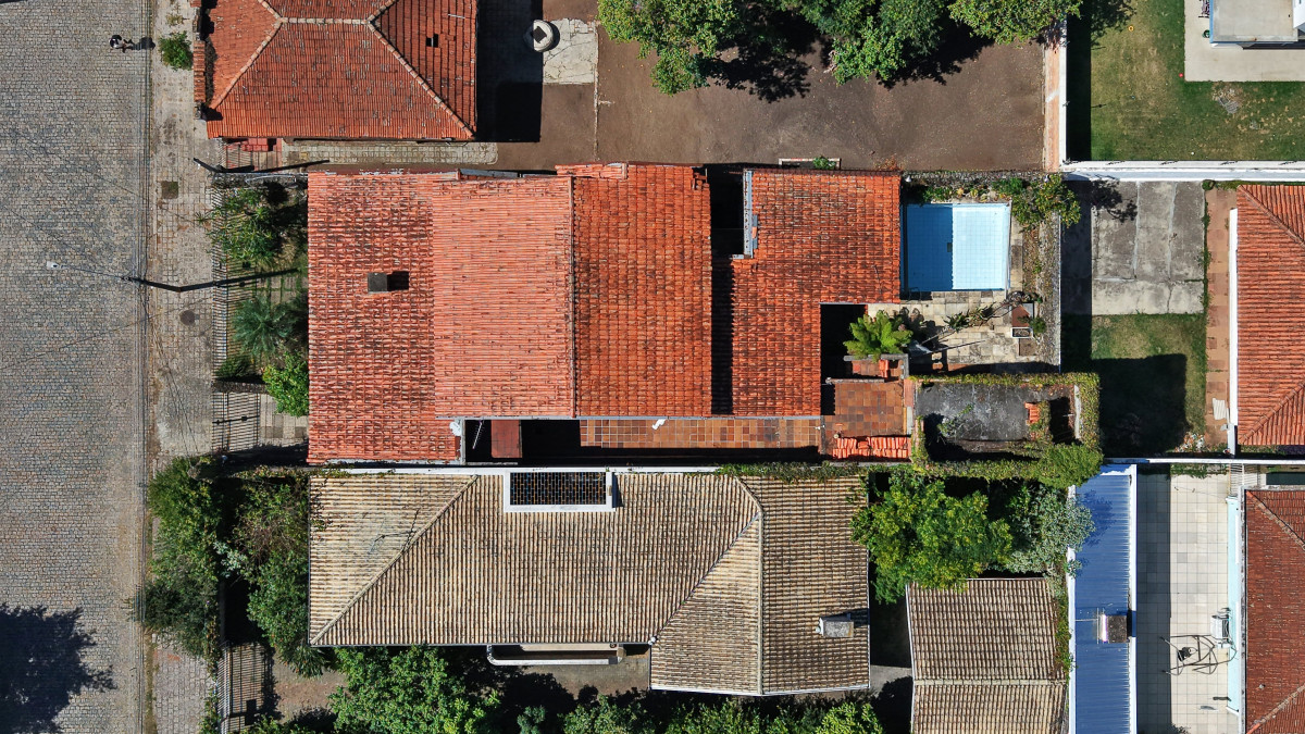 Lote 1 - IMÓVEL NA RUA SÃO JANUÁRIO, JARDIM BOTÂNICO, localizado em Curitiba - PR, bairro Jardim Botânico