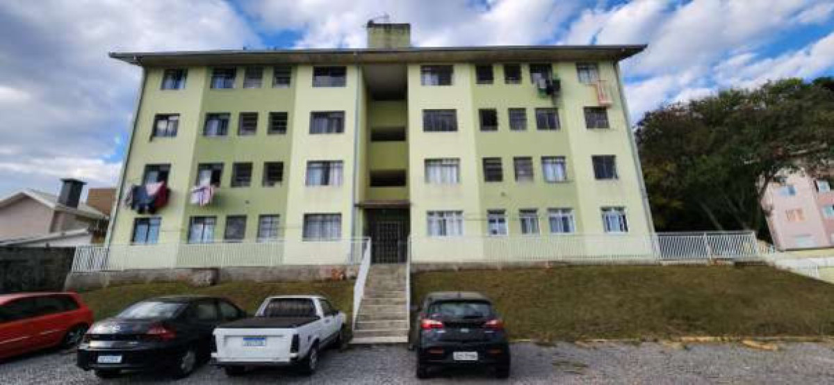 Apartamento no Alto Boqueirão (foto 2 de 3)