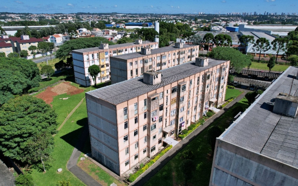 Lote 1 - APARTAMENTO NO CONDOMÍNIO CONJUNTO RESIDENCIAL MARECHAL RONDON, CIC, localizado em Curitiba - PR