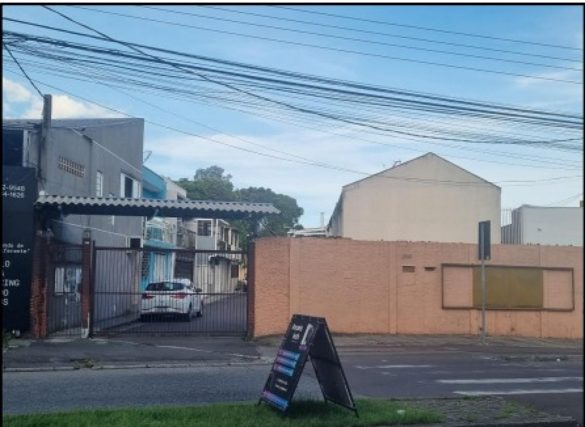 Lote 1 - LEILÃO JUDICIAL DE UM IMÓVEL NO XAXIM EM CURITIBA, localizado em Curitiba - PR, bairro Xaxim