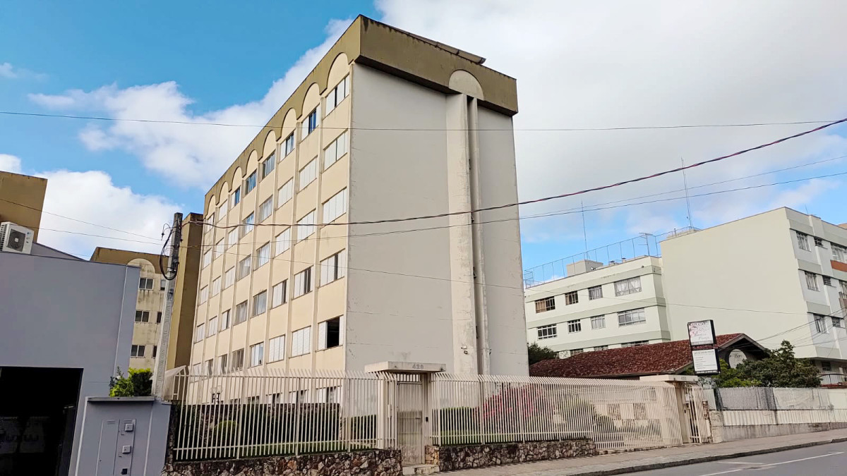 Lote 1 - leilão judicial de apartamento em curitiba localizado no conjunto residencial arnaldo burgel