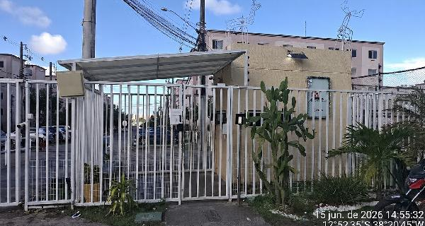 BA/LAURO DE FREITAS - Apartamento em CAJI