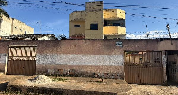 GO/AGUAS LINDAS DE GOIAS - Apartamento em JARDIM SANTA LUCIA