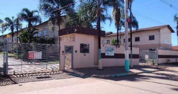 GO/CIDADE OCIDENTAL - Apartamento em MANSOES RECREIO MOSSORO
