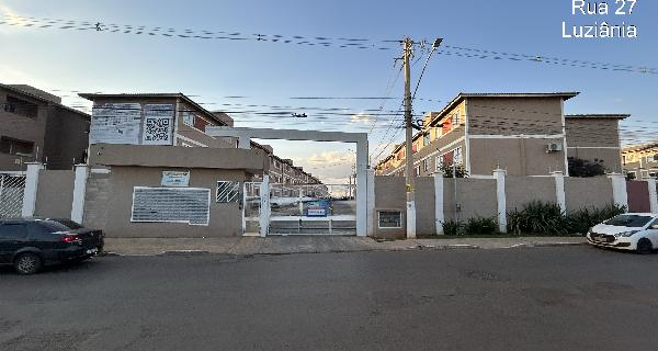 GO/LUZIANIA - Apartamento em MARAVILHA