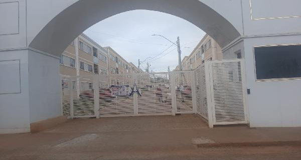 GO/VALPARAISO DE GOIAS - Apartamento em CHACARAS BRASIL A