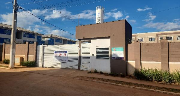 GO/VALPARAISO DE GOIAS - Apartamento em SETOR DE CHACARAS ANHANGUERA C
