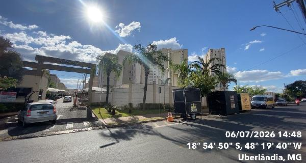 MG/UBERLANDIA - Apartamento em JARDIM PATRICIA
