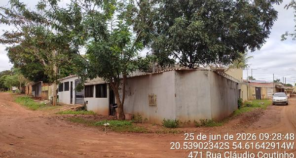 MS/CAMPO GRANDE - Casa em JARDIM CENTRO OESTE
