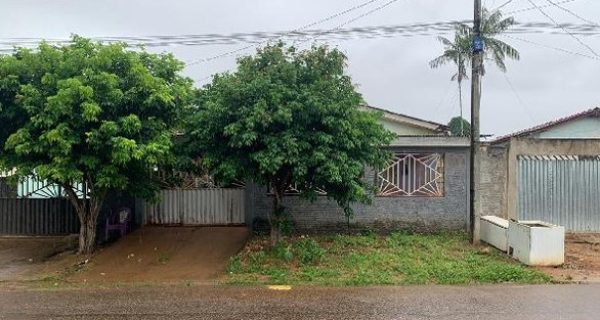 PA/BRASIL NOVO - Casa em CENTRO