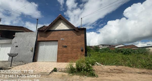 PB/CAMPINA GRANDE - Casa em NOVA BRASILIA