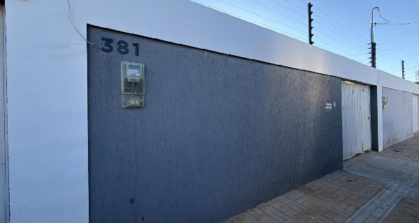 PE/PETROLINA - Casa em TOPAZIO