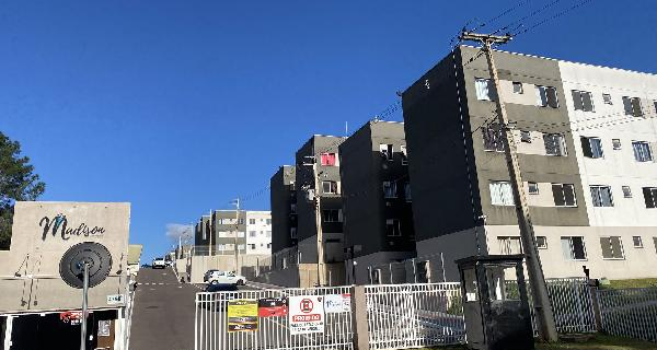 PR/CAMPO LARGO - Apartamento em BOM JESUS