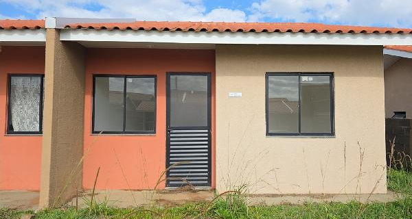PR/PONTA GROSSA - Casa em COLONIA DONA LUIZA